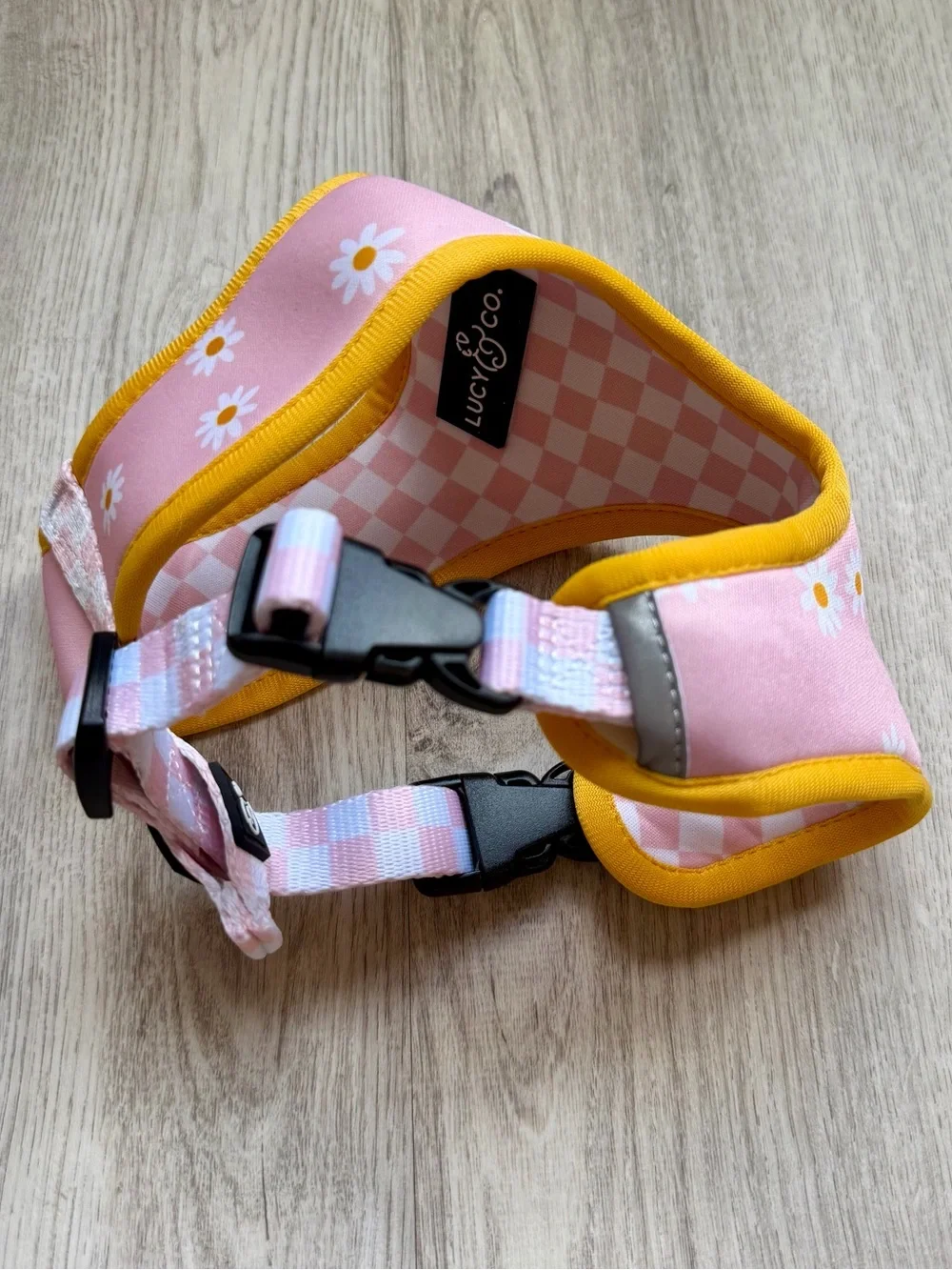 Lucy & Co. - Pink Daisy / Checkered Reversible - Dog / Pet Harness - size Small